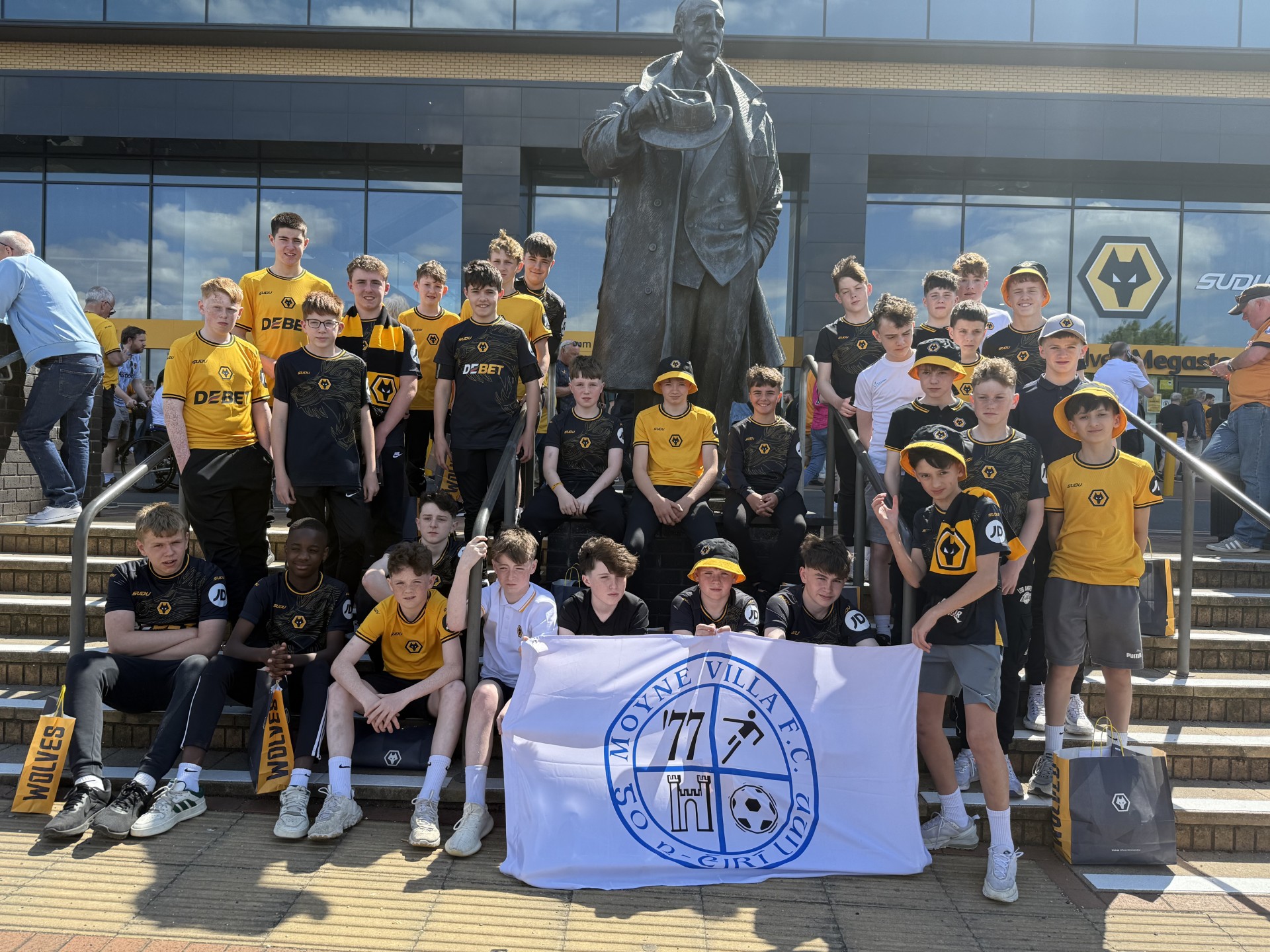 OUtside Molineaux